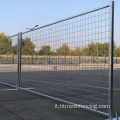 Fence temporaneo del sito costrutto rimovibile